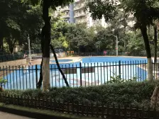 大龙山双轻轨带露台从自家屋去露台精装修