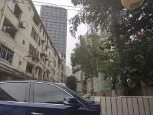 徐家汇公园+港汇商圈+南北三房+西边套+96年房龄带院子