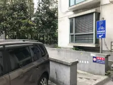 有露台,双车位,二期小高层,2梯1户,看得远,私密性