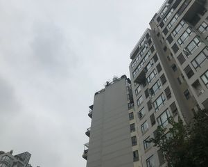 蓝谷地三四期3室1厅东南