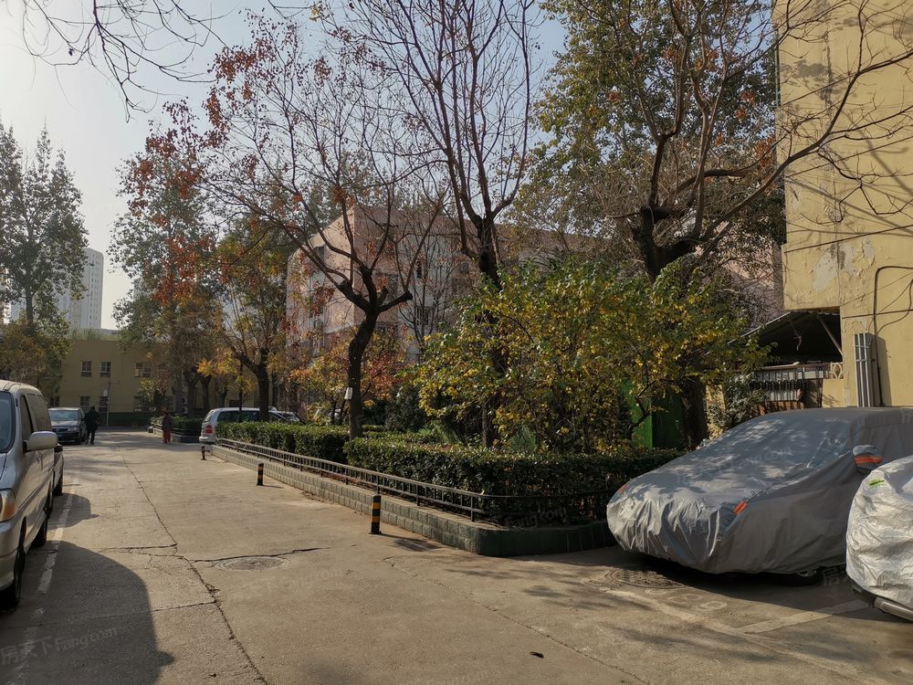 小区相关图