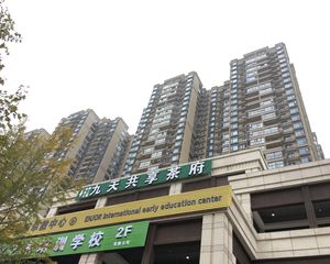 世茂城三期3室2厅西南