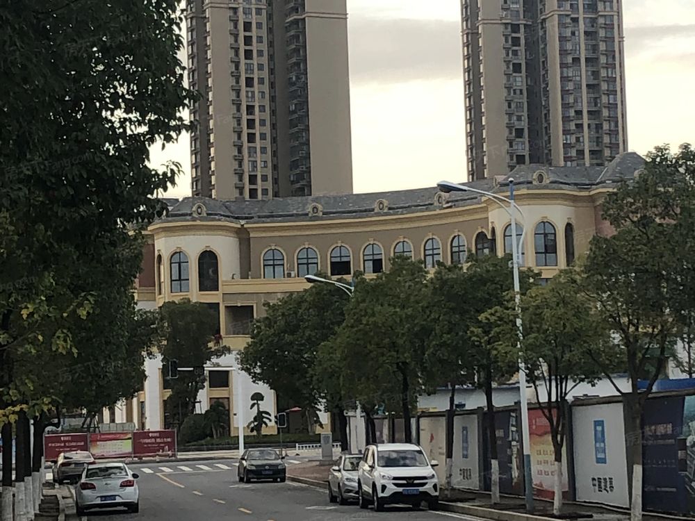 小区相关图