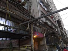 步梯多层近地铁采光好户型好