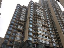 世茂城三期 3室2厅 东北