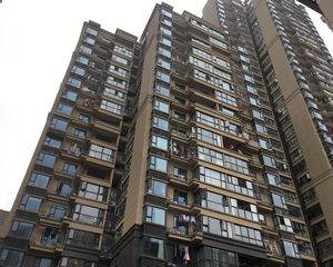 世茂城三期 3室2厅 西南