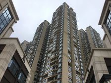 世茂城三期 3室1厅 西北