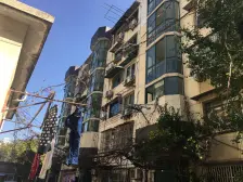 笋盘一梯两户,1994年 南北两房一厅带10平米院子,价好谈