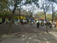 低楼层!上学方便大院传达好停车!双气全明户型!