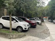 四公里 绿洲龙城三房100万