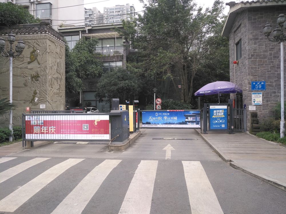 小区相关图