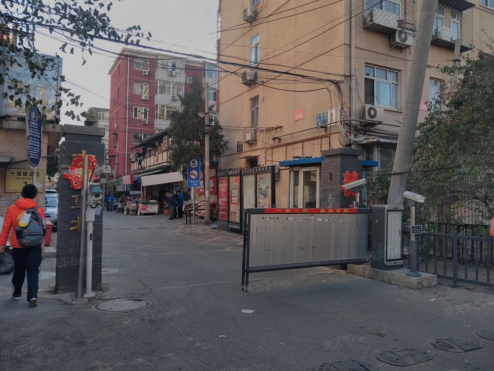 小区相关图