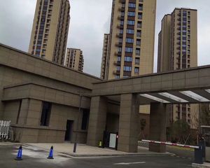 君睿名苑全新毛坯诚心出售随时可能看