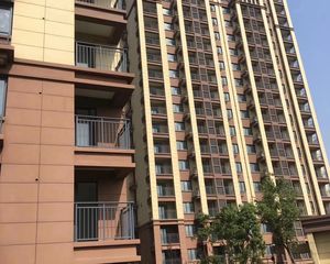 君睿名苑02户型靠河 房东诚心卖