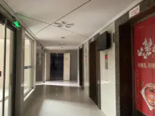 杨家坪次新小区,环境优美,正规两房