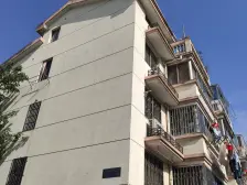 龙西新村,复式四房,适合家里人口多的居住。