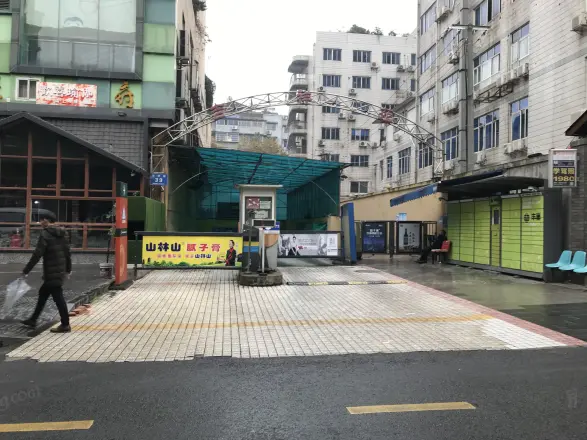槐树街51号院实景图