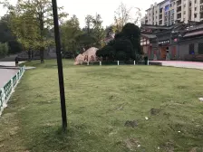 配套设施齐全,交通便利,生活方便,公园众多