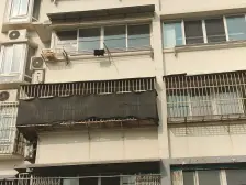 商品房,富华苑两房一厅两卫,近5号轻轨,房龄新交通便利。