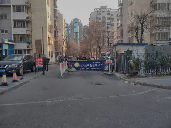 十里堡东里实景图