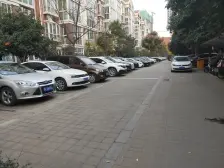 绿都城满五年小两居随时看房诚心出售 采光好