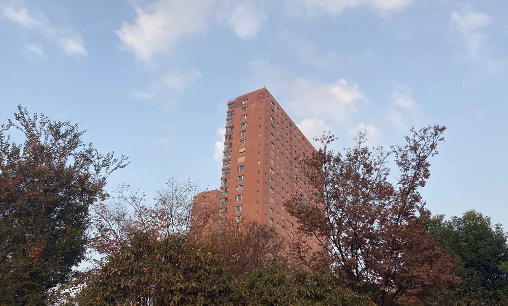 降价售朗诗国际街区88平方精装修设施全好房诚意出售