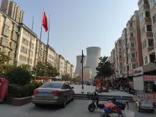 三环内 西流湖旁 2010年多层三楼大两房 近地铁 采光足