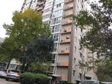 小高层两梯三户,标准大两房,自住基础装修i不错