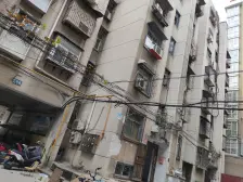 建设路秦岭路,出门地铁,53平两房,步梯2楼,随时看房!