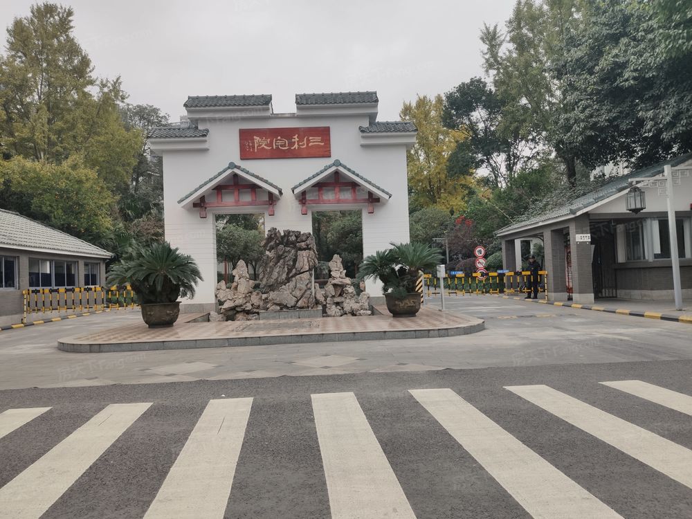 小区相关图