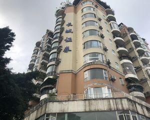 名人苑4室2厅东东南