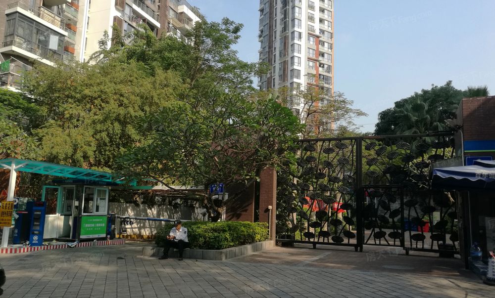 49平2居 东南向精装修 看房约我,深圳南山蛇口花园城三期二手房 两室