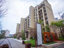 银盛泰·博观新城 4室2厅 南 北