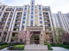 小高层中间楼层,带车位带装修,全天采光。