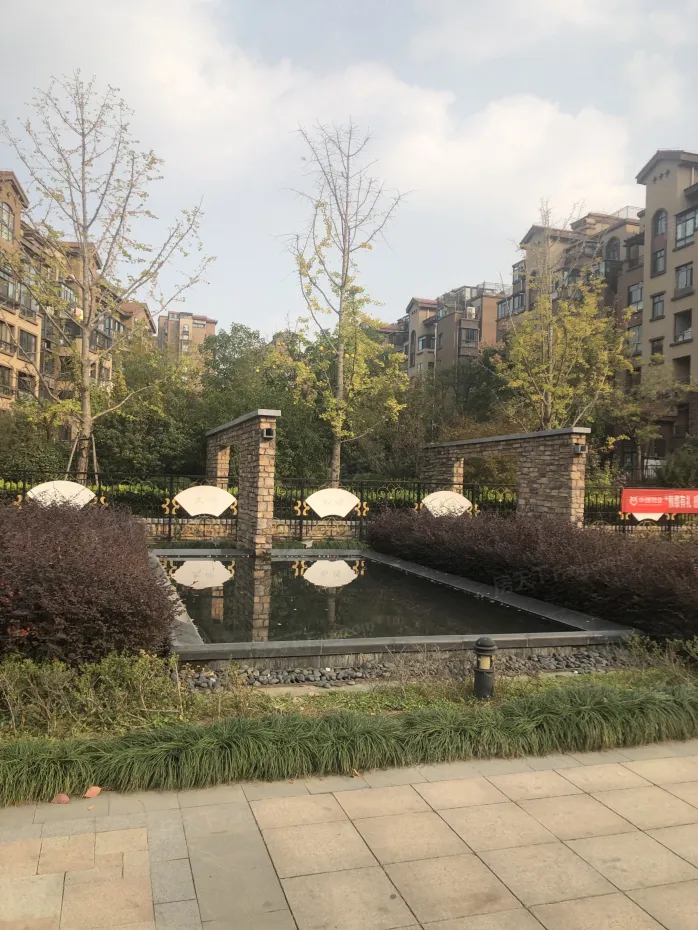 华强城颐景湾畔