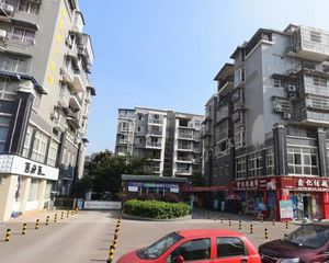 七号花园3室2厅东南