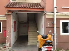 通透2房,户型好, 诚心出售,有车库,满五年住宅.