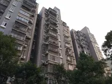 红原星城 南北通透,采光好 装修好,环镜优美 周边匹套完善,,出行方便