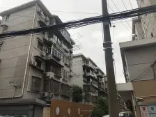 电梯房 淞滨路精装 近地铁 五年已满 全明户 型采光好