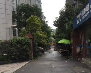 二号花园 3室1厅 南