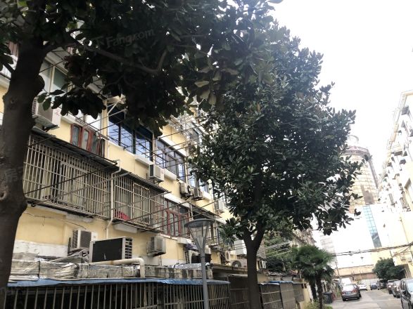 淞滨路77弄小区实景图