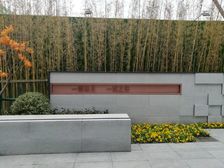 开发商精装修,层次好,户型方正,朝南,阳光充足