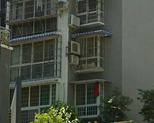 一号花园3室1厅东