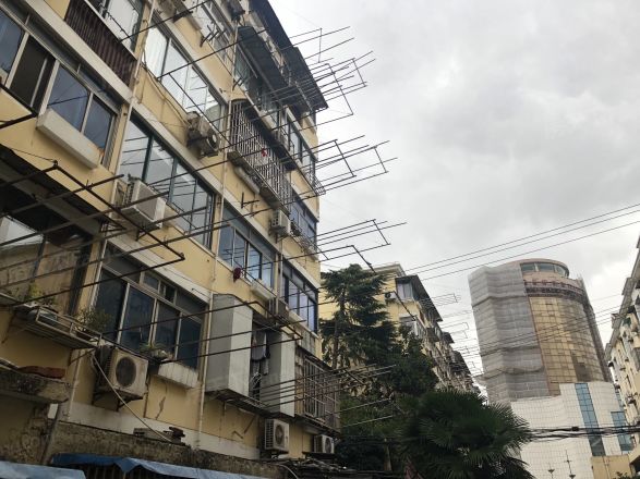 淞滨路77弄小区实景图