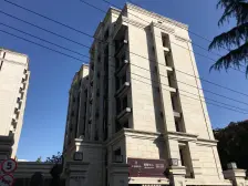 中山公园蕞新小区 更好楼层南北通两室两厅两卫有车位