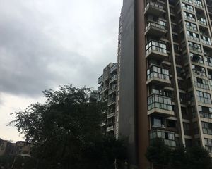 华银美景3室2厅东北