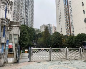 高鑫麓城4室2厅南
