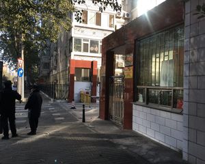 万寿路4号院3室1厅南北