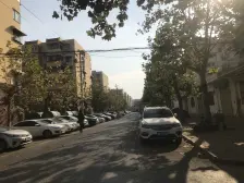 此房满五 二室一厅 客厅方正好用 ,低楼 层,双气齐全