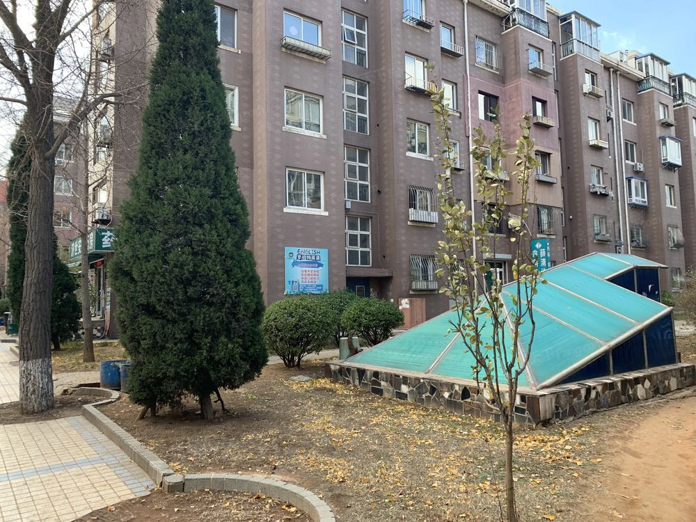 小区相关图
